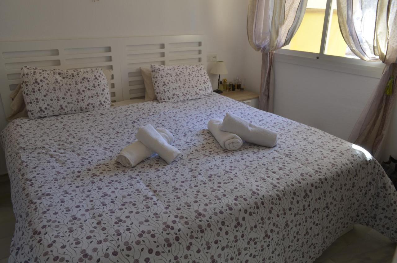 Carihuela Un Dormitorio Junto Al Mar Apartment Torremolinos Luaran gambar