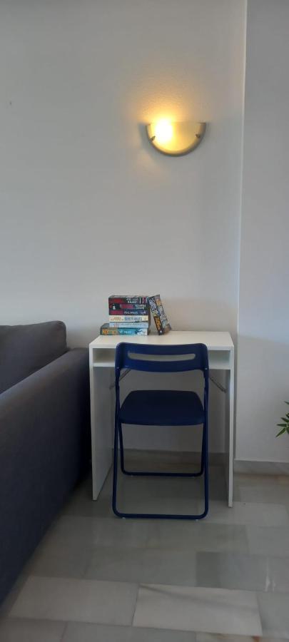 Carihuela Un Dormitorio Junto Al Mar Apartment Torremolinos Luaran gambar